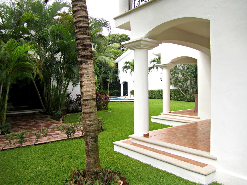 B&B Villa Hibiscus Плая-дель-Кармен Экстерьер фото