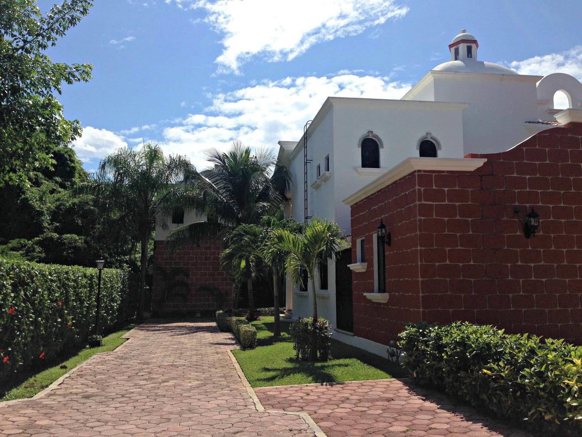 B&B Villa Hibiscus Плая-дель-Кармен Экстерьер фото